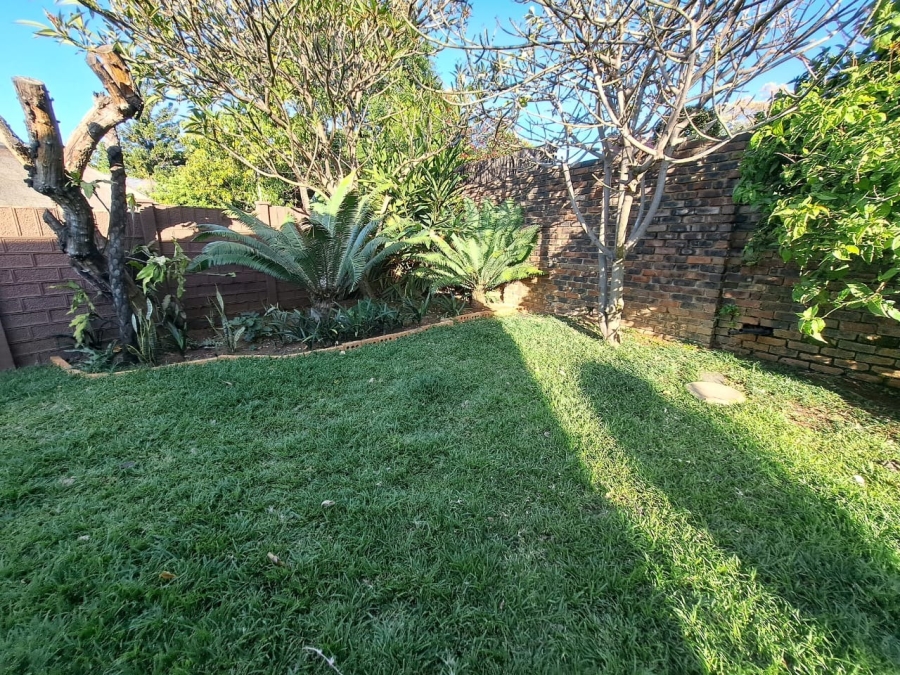 3 Bedroom Property for Sale in Safari Gardens North West